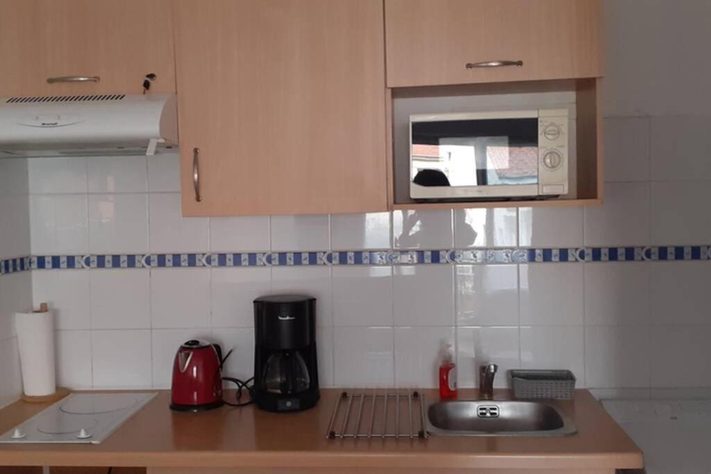 Agréable logement proche de la gare et du polygone Appartamento Béziers Esterno foto